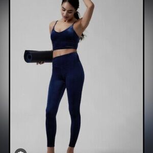 Athleta Elation Velvet Tight Leggings deep blue cropped activewear Small